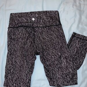 Lululemon Wunder Under Crop (High-Rise) *21" Size 6